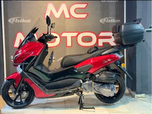 MC Motor mağazasından bir motosiklet